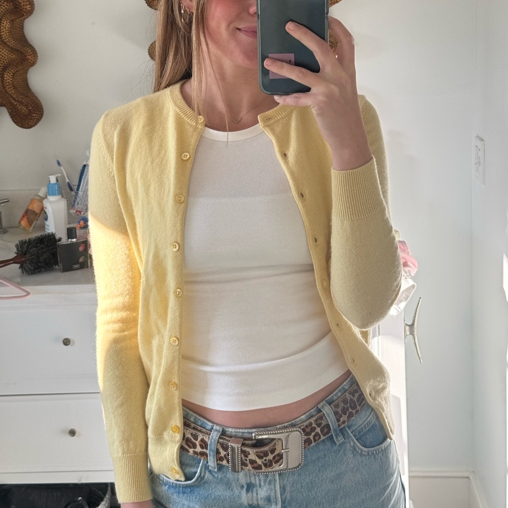 100% cashmere yellow cardigan
